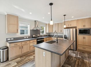 2911 Westwood Dr #2886, Bay City, MI 48706