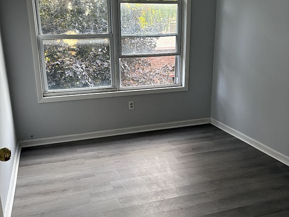 5th image of 221 4th St #3