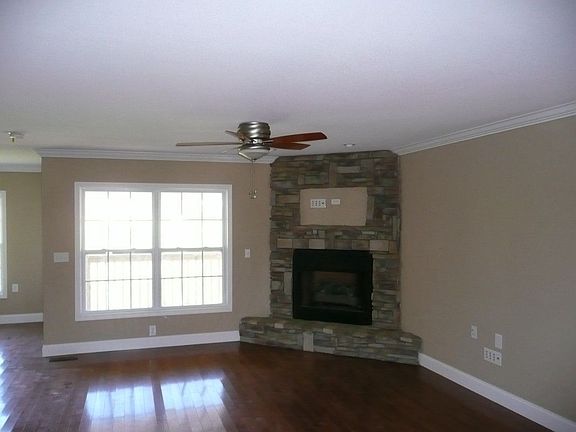 Spacious Living Area