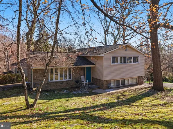 2338 Fairway Rd, Huntingdon Valley, PA 19006
