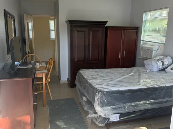 (undisclosed Address), Saint Petersburg, FL 33703