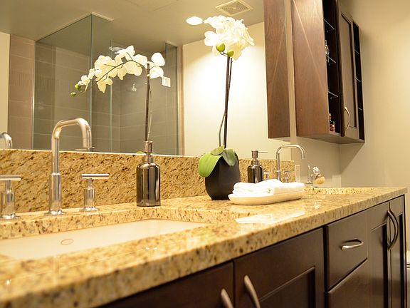 3rd image of 10650 NE 9th Pl Unit 627