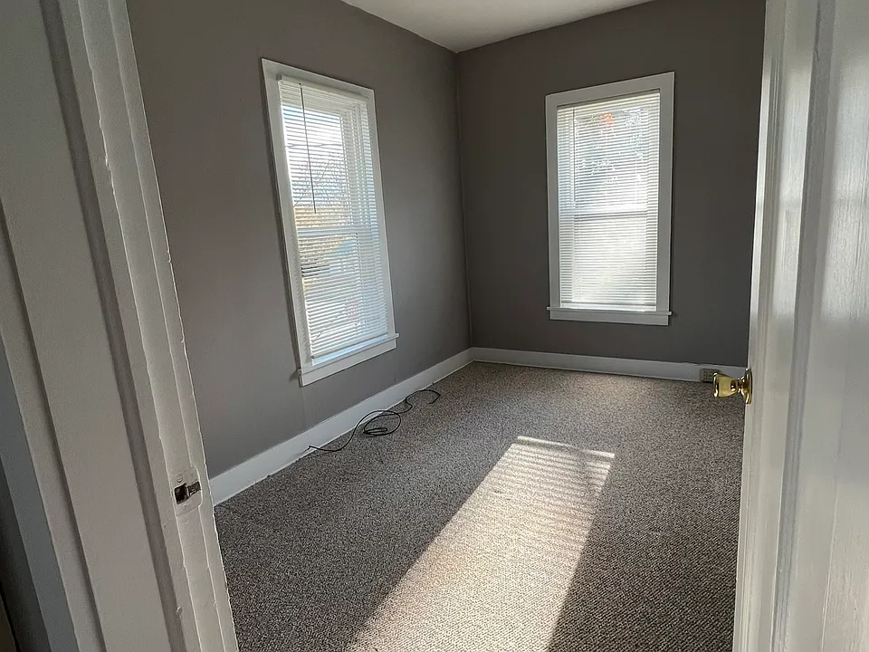 502 Conewango Ave #2