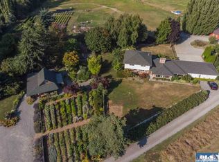 71 Fat Cat Ln, Sequim, WA 98382