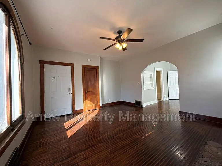 2800 P St #4 — Photo 3