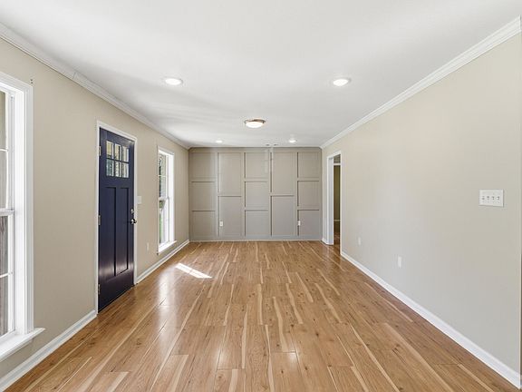 4th image of 57 Trailwood Cir