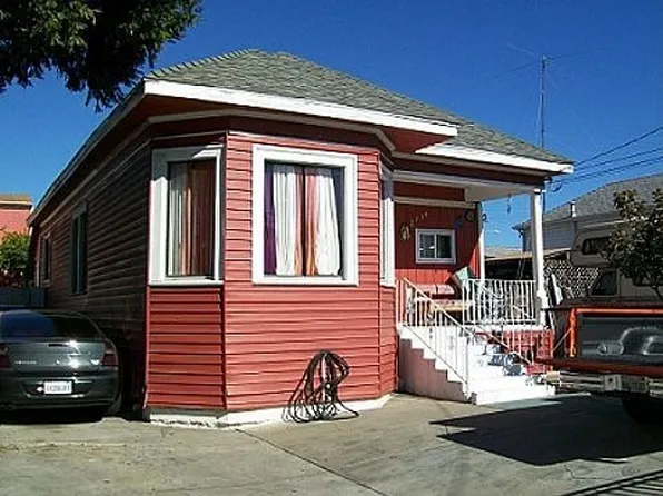 2734 E 9th St, Oakland, CA 94601