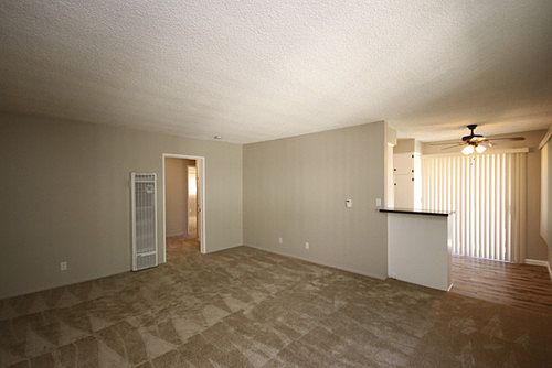 2nd image of 304 Garfield Ave APT E