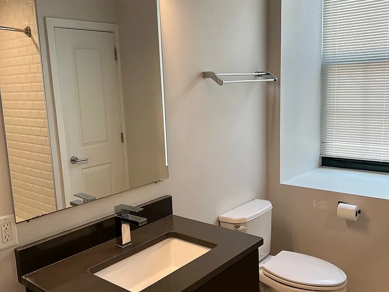 410 Shurs — Photo 9