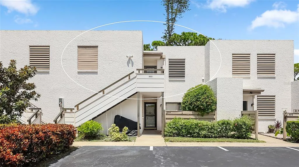 2 bed, 2.0 bath, 1304 sqft, $1,999 — Photo 1