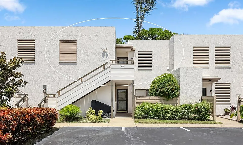 303 Springdale Dr #303