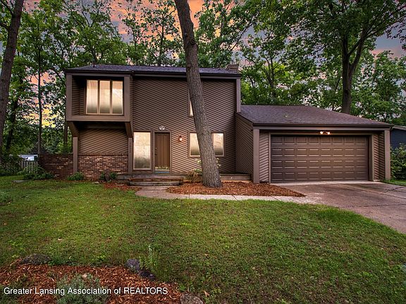 3rd image of 5832 Bois Ile Dr