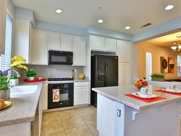 1047 Claridad Loop — Photo 7