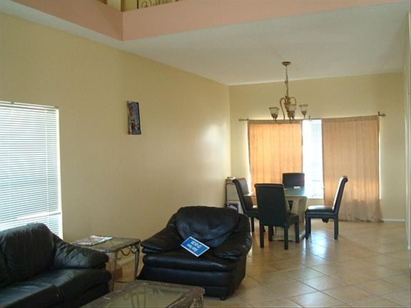 3rd image of 11512 Whispering Hollow Dr