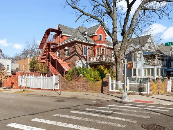 6660 Ridge Boulevard image 19 of 21