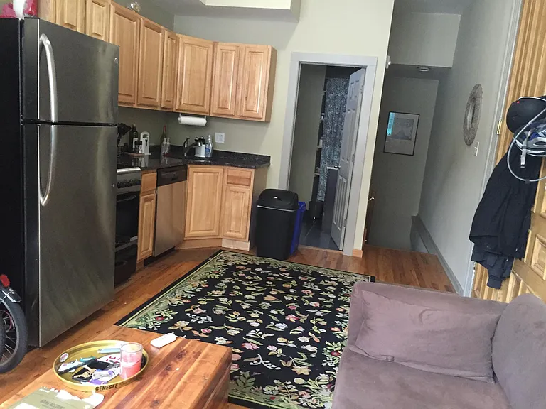 633 N 20th St #1F — Photo 3