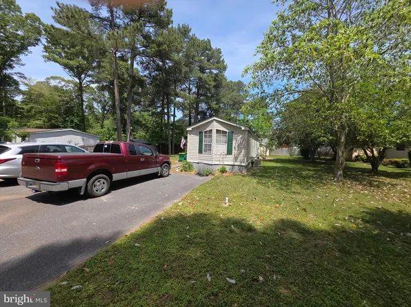 207 N Lake Dr, Milton, DE 19968
