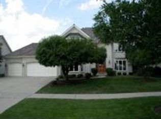 3818 White Eagle Dr, Naperville, IL