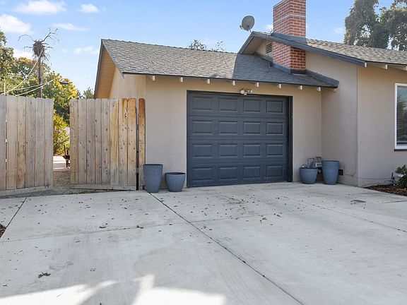 4th image of 2405 W Pecan Ct