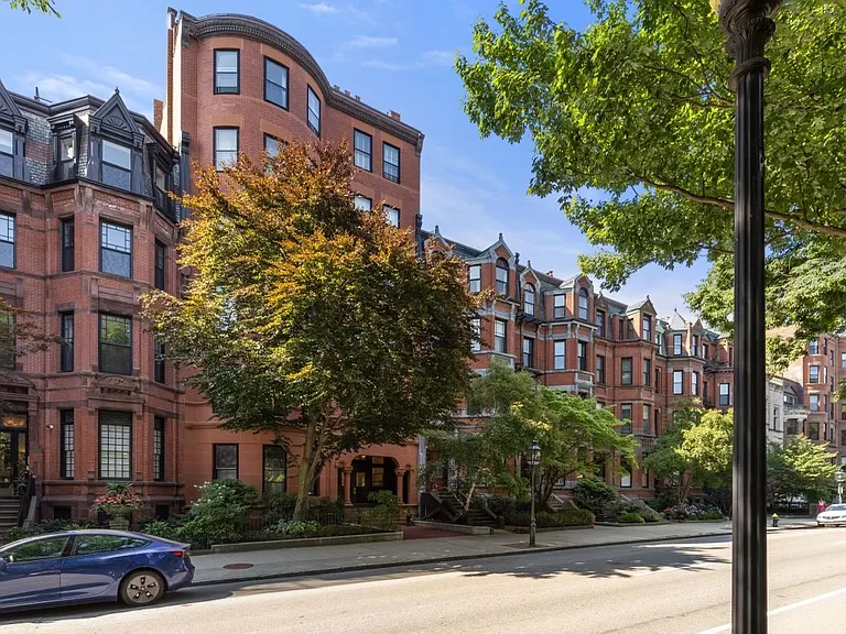 290 Commonwealth Ave #A — Photo 1