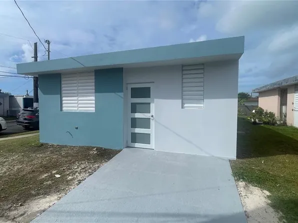 (undisclosed Address), Naguabo, PR 00718