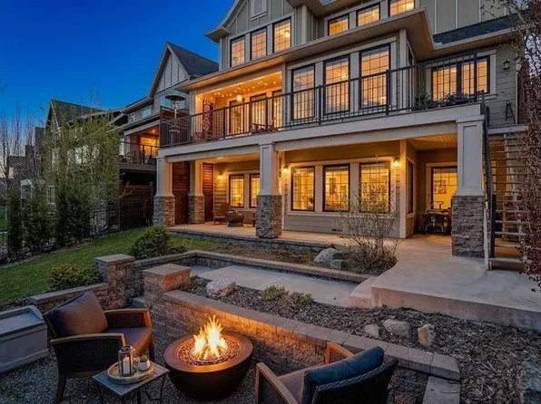 1117 W Coopers Dr SW, Airdrie, AB T4B 0Z8