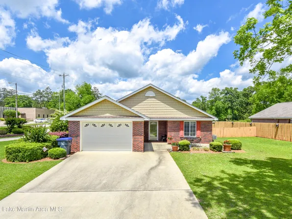 284 Pelham St, Alexander City, AL 35010