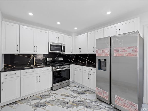 5th image of 11614 141st Street
