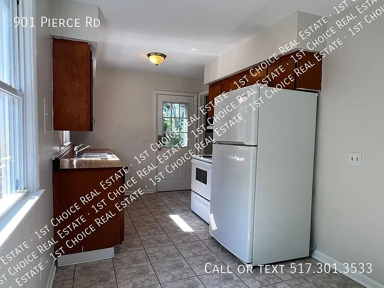 901 Pierce Rd — Photo 4