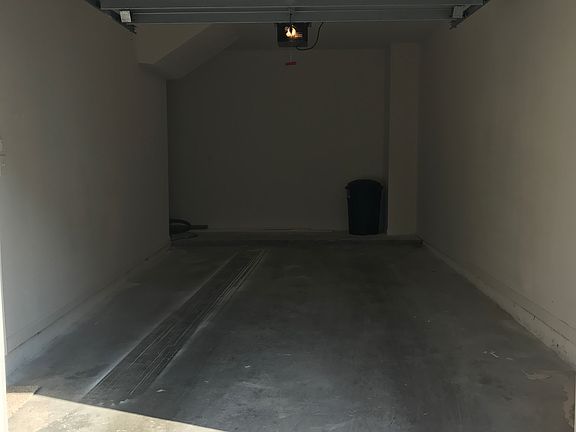 2nd image of 10506 Villa Vw