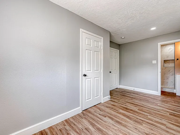 6715 Victoria St #A — Photo 19