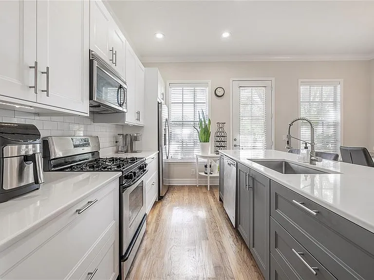 2920-2 Hansen Manor Ln — Photo 17