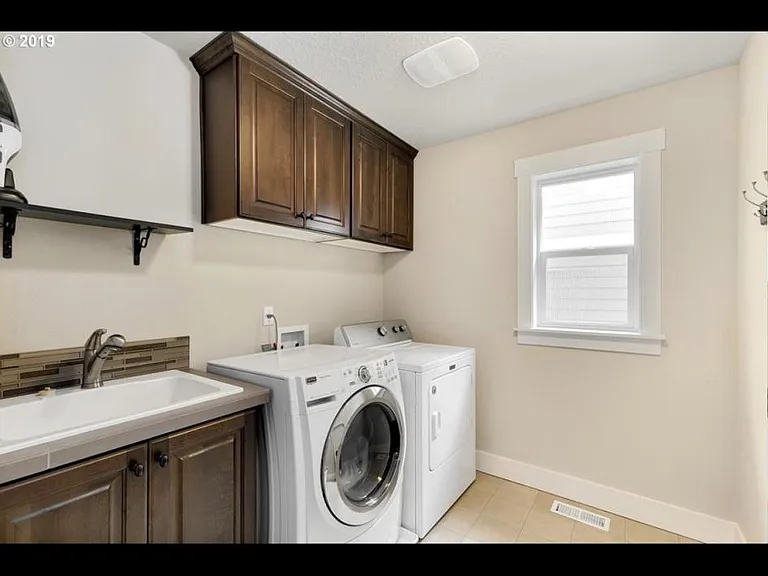 7664 SW 204th Ave — Photo 13