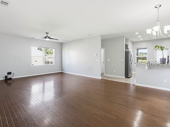 4th image of 26 Catawba Way