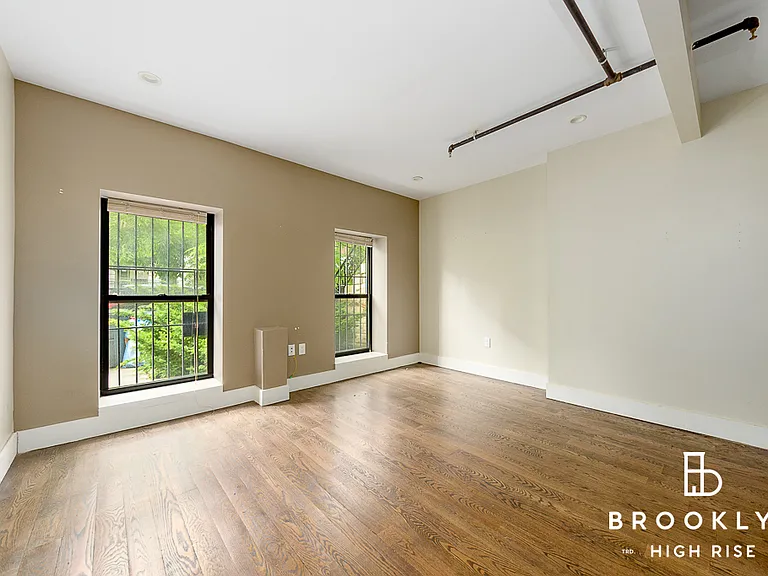 2075 Pacific St #1F — Photo 3