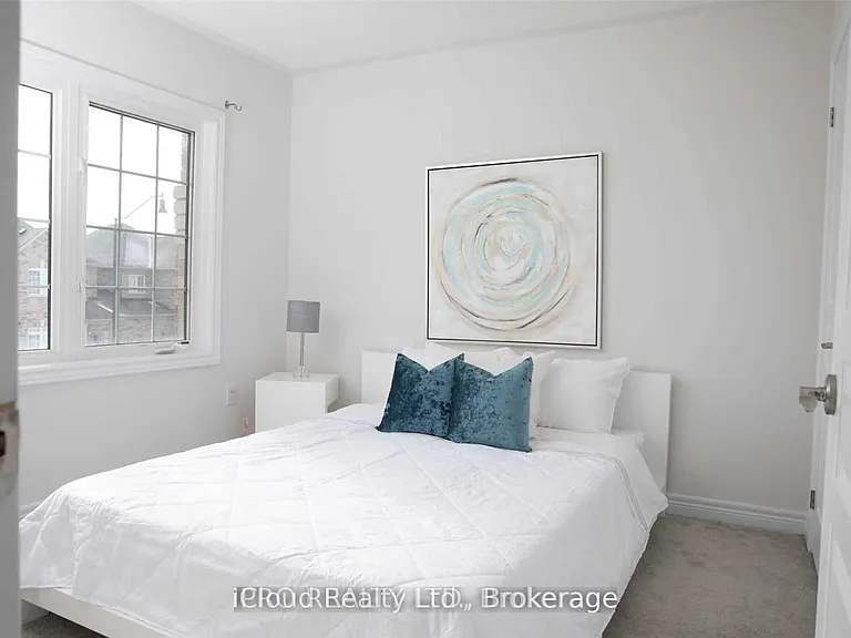 5 Chesterwood Cres — Photo 9
