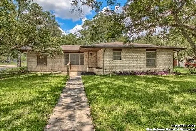 4703 Darlene Dr