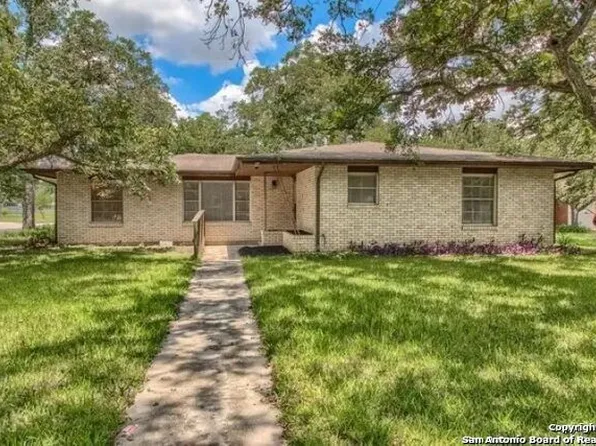 4703 Darlene Dr, San Antonio, TX 78222