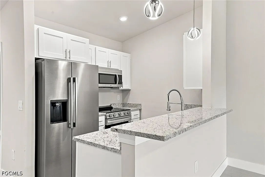3 bed, 2.0 bath, 1250 sqft, $1,750 — Photo 1
