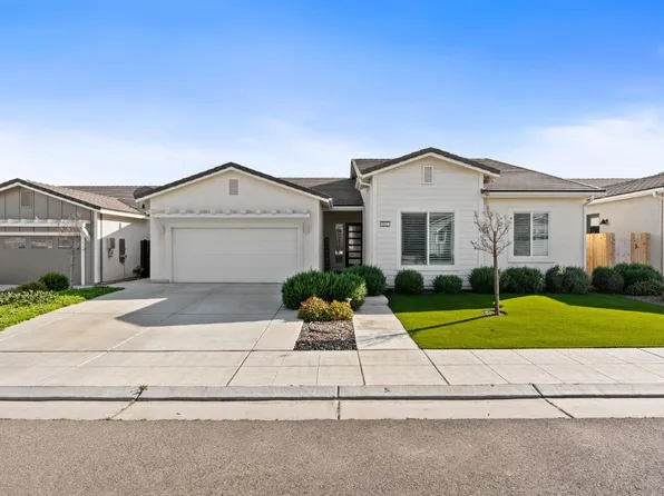 842 Maclure Ave W, Madera, CA 93636