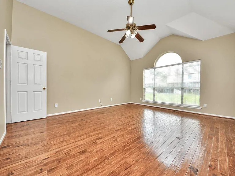 16518 Wheatmill Ct — Photo 24