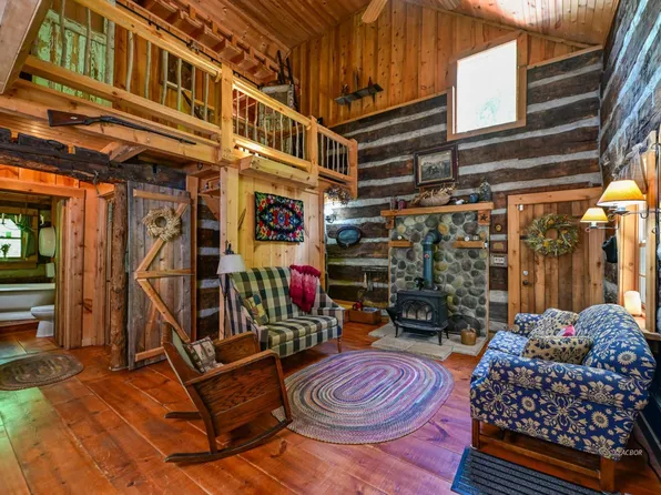 16611 Truetown Rd, Millfield, OH 45761