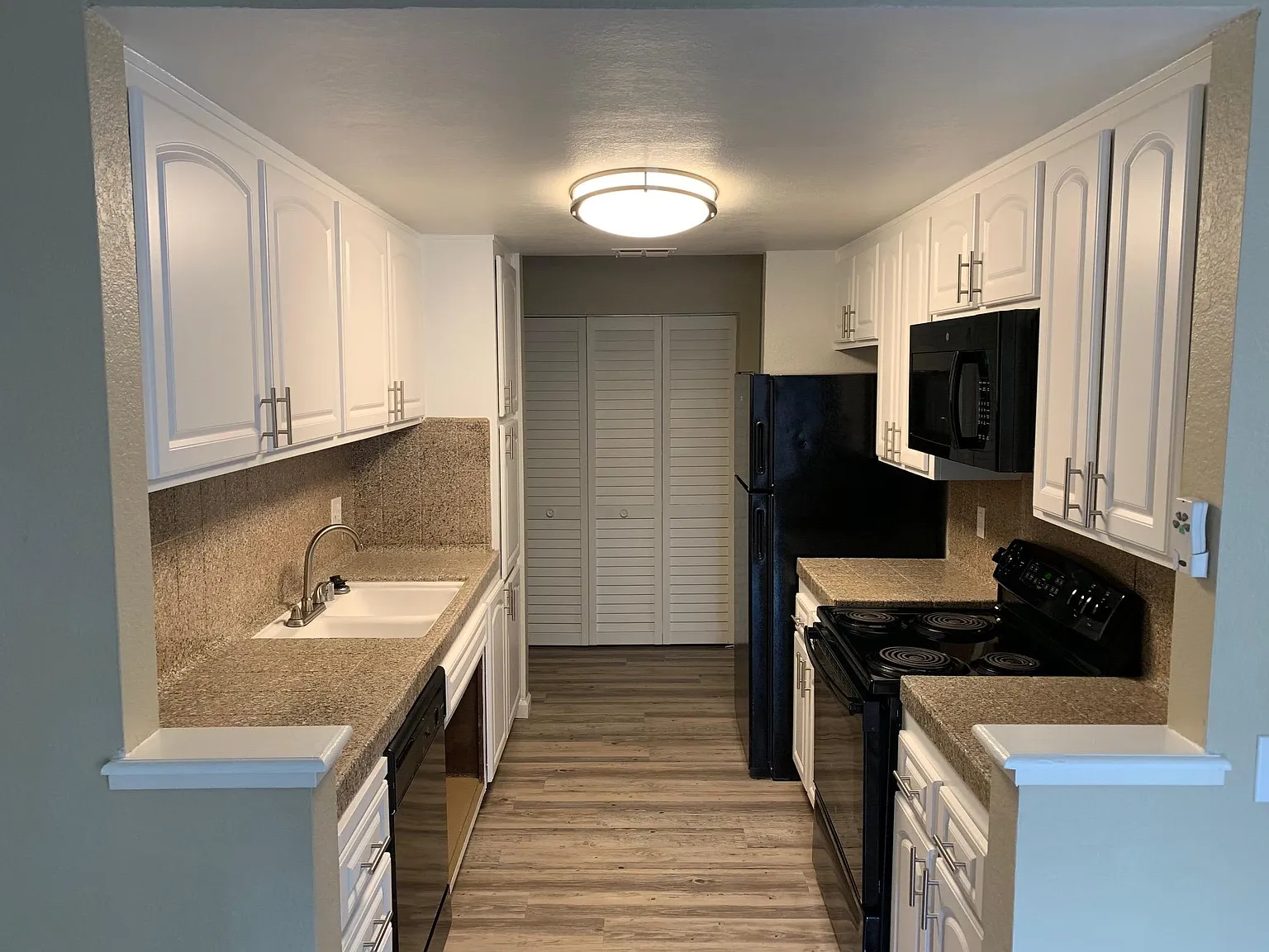 3 bed, 1660 sqft, $2,750 — Photo 1