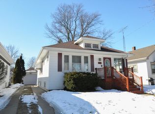 1524 Westlawn Ave, Racine, WI 53405