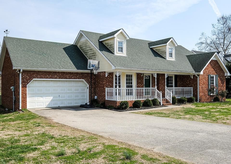 1st image of 130 Bordeaux Ct