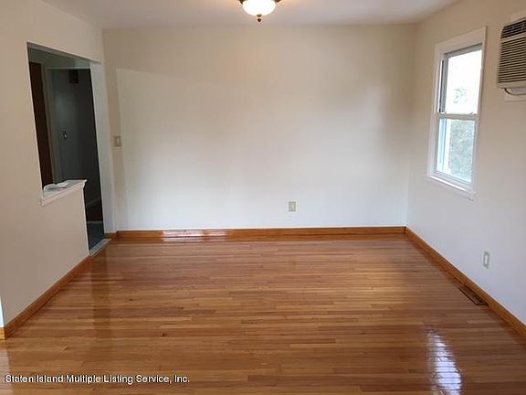 5th image of 146 Kelvin Ave