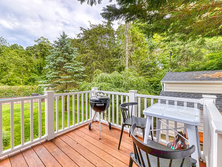 49 Cedar Dr — Photo 19