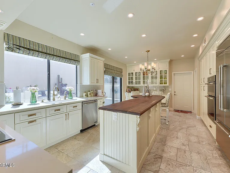 10477 N 101st Pl — Photo 9