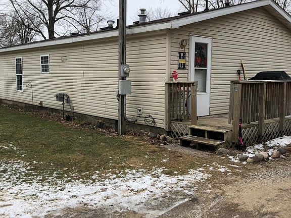 2nd image of 9160 Ash Ln