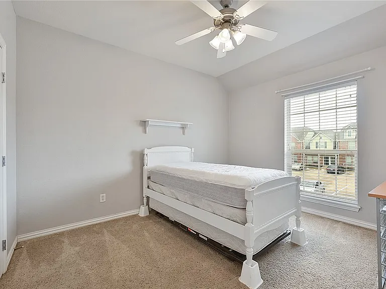 1001 Krenek Tap Rd #2102 — Photo 15
